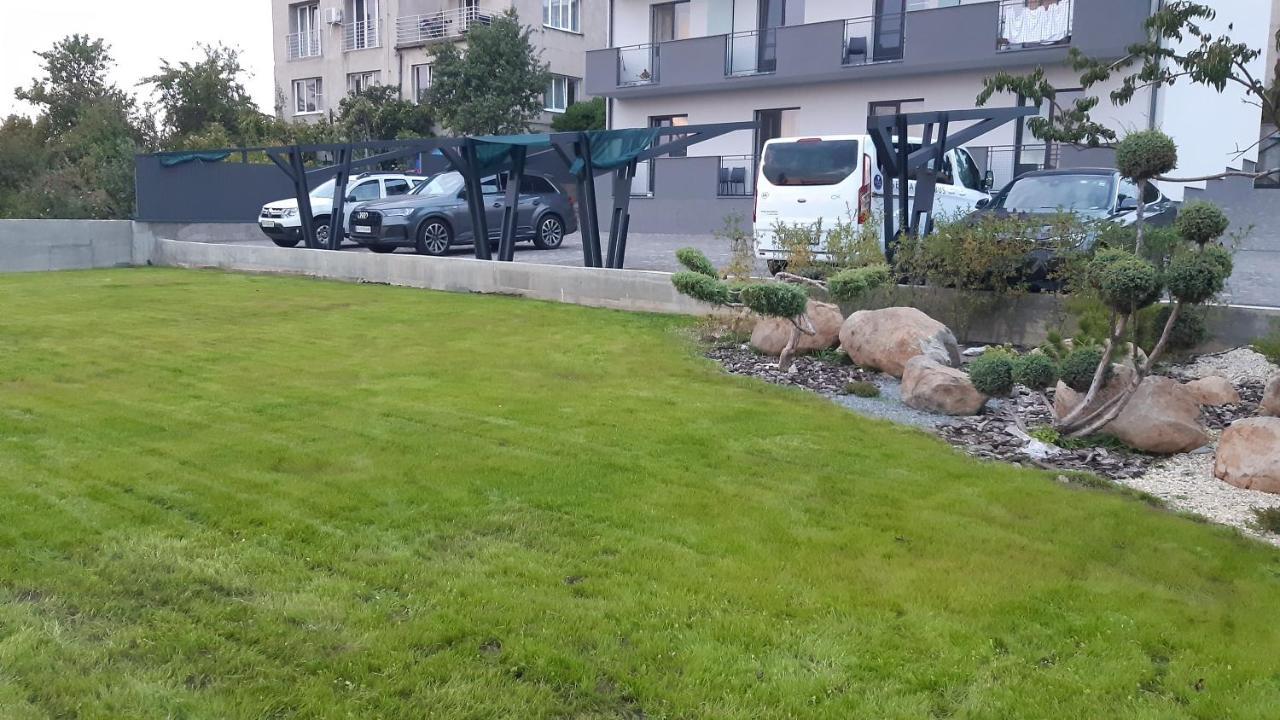 Панорамні Апартаменти Oujhorod Extérieur photo