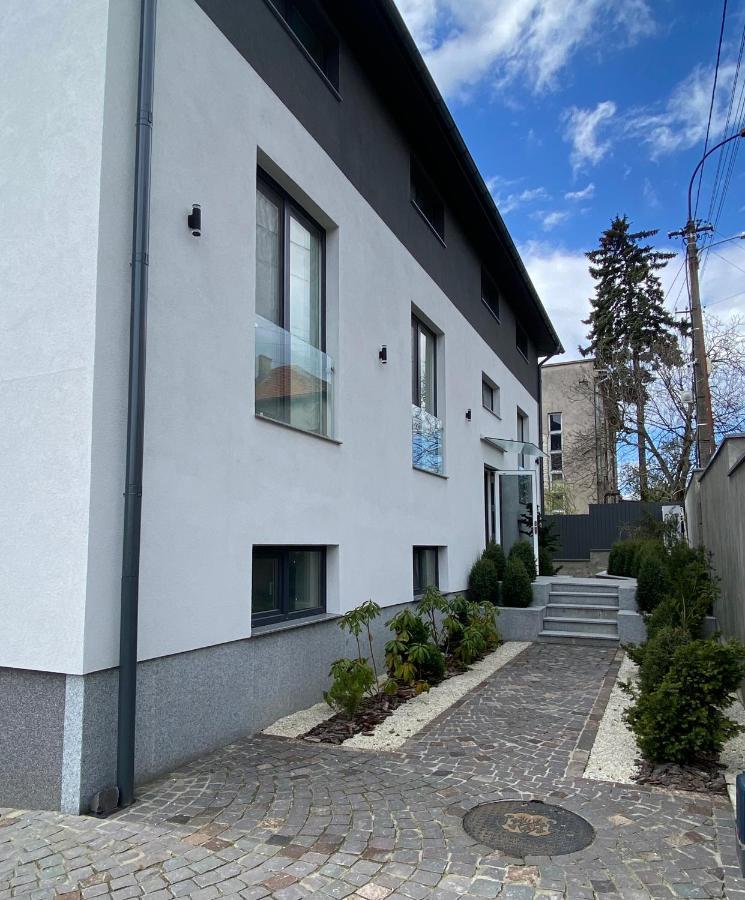 Панорамні Апартаменти Oujhorod Extérieur photo
