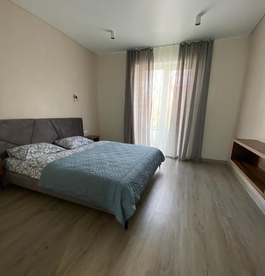 Панорамні Апартаменти Oujhorod Extérieur photo