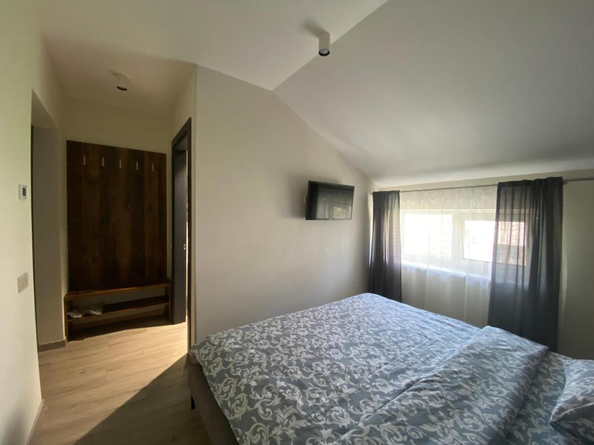 Панорамні Апартаменти Oujhorod Extérieur photo